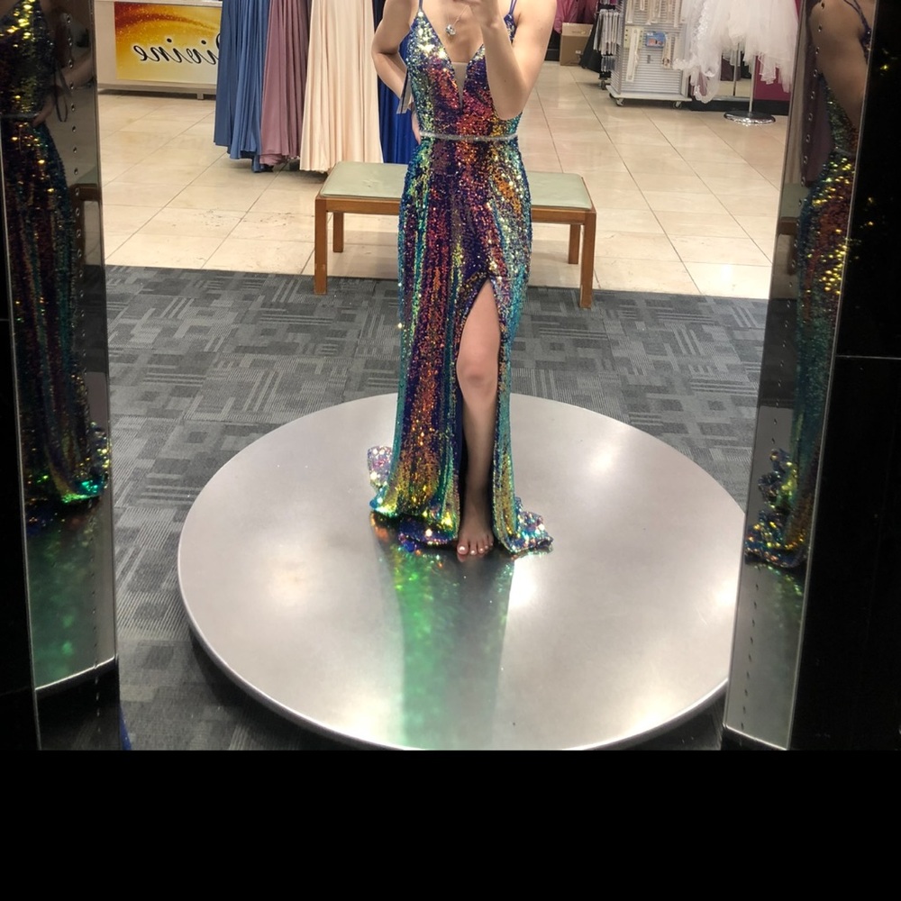 I don’t need my prom dress anymore, I don’t have room for it any